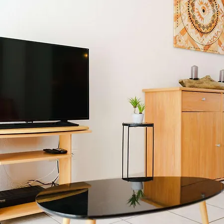 Spacieuse 4 Pieces, 6 Couchages, Terrasses Ensoleillees, Animaux Acceptes, Parking, Proche - Fr-1-409-127 וילה