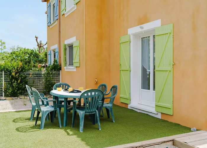 Spacieuse 4 Pieces, 6 Couchages, Terrasses Ensoleillees, Animaux Acceptes, Parking, Proche - Fr-1-409-127 *