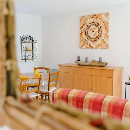 Spacieuse 4 Pieces, 6 Couchages, Terrasses Ensoleillees, Animaux Acceptes, Parking, Proche - Fr-1-409-127 Villa *