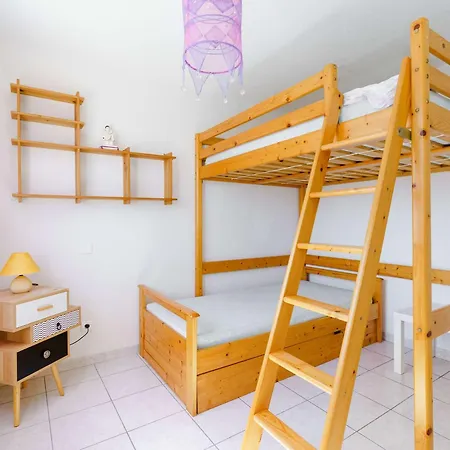 Spacieuse 4 Pieces, 6 Couchages, Terrasses Ensoleillees, Animaux Acceptes, Parking, Proche - Fr-1-409-127