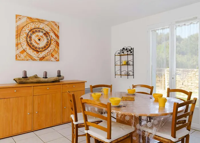 Spacieuse 4 Pieces, 6 Couchages, Terrasses Ensoleillees, Animaux Acceptes, Parking, Proche - Fr-1-409-127